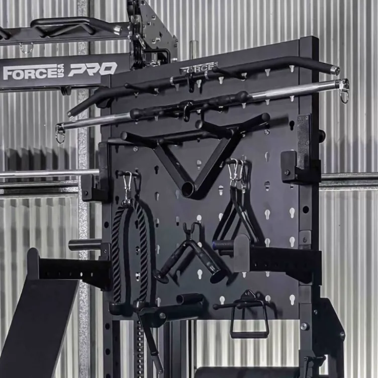 Base de rangement Force USA avec 20 ancres de fixation pour accessoires de musculation et poignées de tirage
