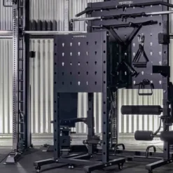 Base de rangement Force USA avec 20 ancres de fixation pour accessoires de musculation et poignées de tirage