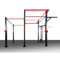 Cage de musculation et de cross-fit polyvalente avec poste à poulie pour training fonctionnel en salle de sport professionnelle