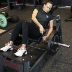 Machine Deluxe hip thrust PRO Titanium Strength à capacité de charge 360 kg avec harnais rembourré - DHP360