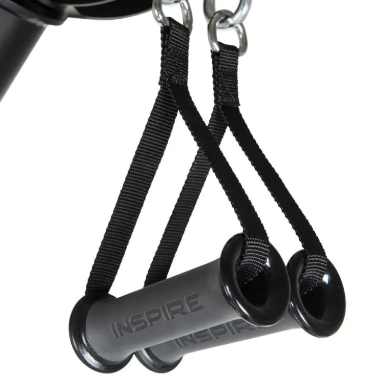 Multi-station d'entraînement avec fonction Lat pull down et Row machine