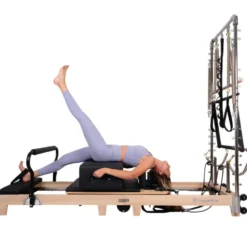 Pilates Reformer professionnel pliable en bois de chêne massif avec réglages multiples et résistance à ressorts