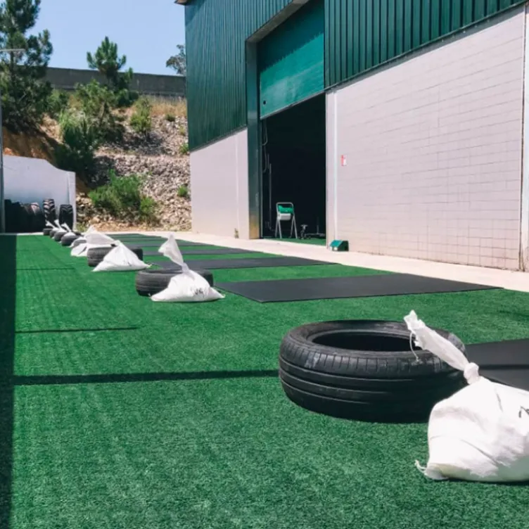 Piste de sprint en rouleau de gazon synthétique 10 x 2 mètres pour musculation