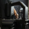 Plate Loaded Iso-Lateral Lat Pulldown Titanium Strength Élite Séries EL-PL6 - Appareil de musculation pour le dos