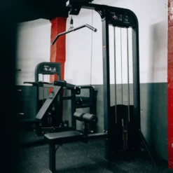 Poulie haute à sélecteur de poids - Lat PullDown usage commercial - Titanium Strength Élite Série EL-S24