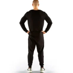 Pull d'entraînement ATX de couleur noir avec coupe régulière et col rond - Style sportswear