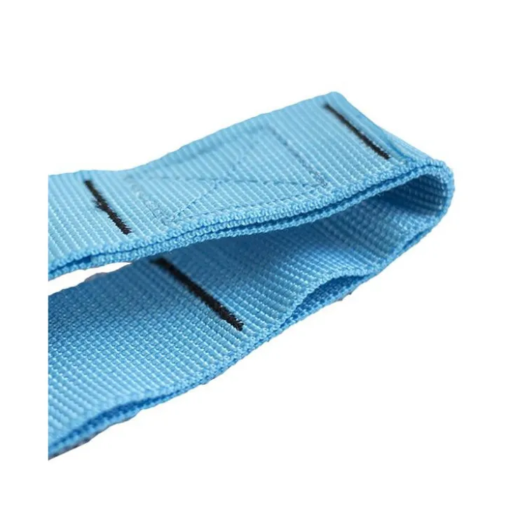 Sangles TRX attachables à un point d'ancrage pour séances de renforcement musculaire