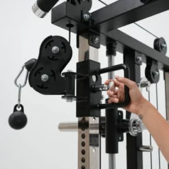 Station Force USA G4 All-In-One Trainer - Rack à squat avec Smith Machine et Double Poulie de 77 kg