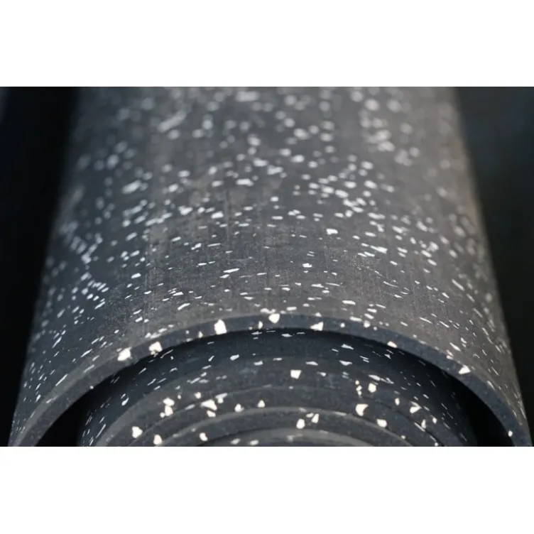 Tapis en caoutchouc noir et blanc de 12.5 m² pour salle d'entraînement de musculation 4 mm / 6 mm / 8 mm