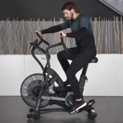 Vélo Air bike Pro pour entraînement de crosstraining avec système de freinage pneumatique - 7 programmes d'entraînement