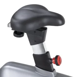 Vélo d'appartement avec châssis ultra stable et siège ergonomique - Ecran LCD rétroéclairé