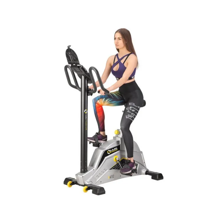 Vélo de cardio position assise avec tableau de bord - Siège multiréglables