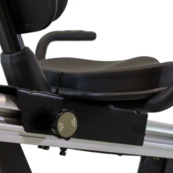 Vélo de cardio semi-allongé RB900 Titanium Strength Performance Séries avec écran LCD - 24 niveaux d'intensité