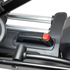 Vélo elliptique au design moderne pour renforcement musculaire et training cardio - Repose pieds avec inclinaison réglable