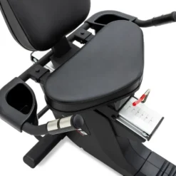 Vélo ergomètre semi-allongé avec 20 niveaux de résistance et siège ajustable - Écran LCD intégré et volant d'inertie 12 kg
